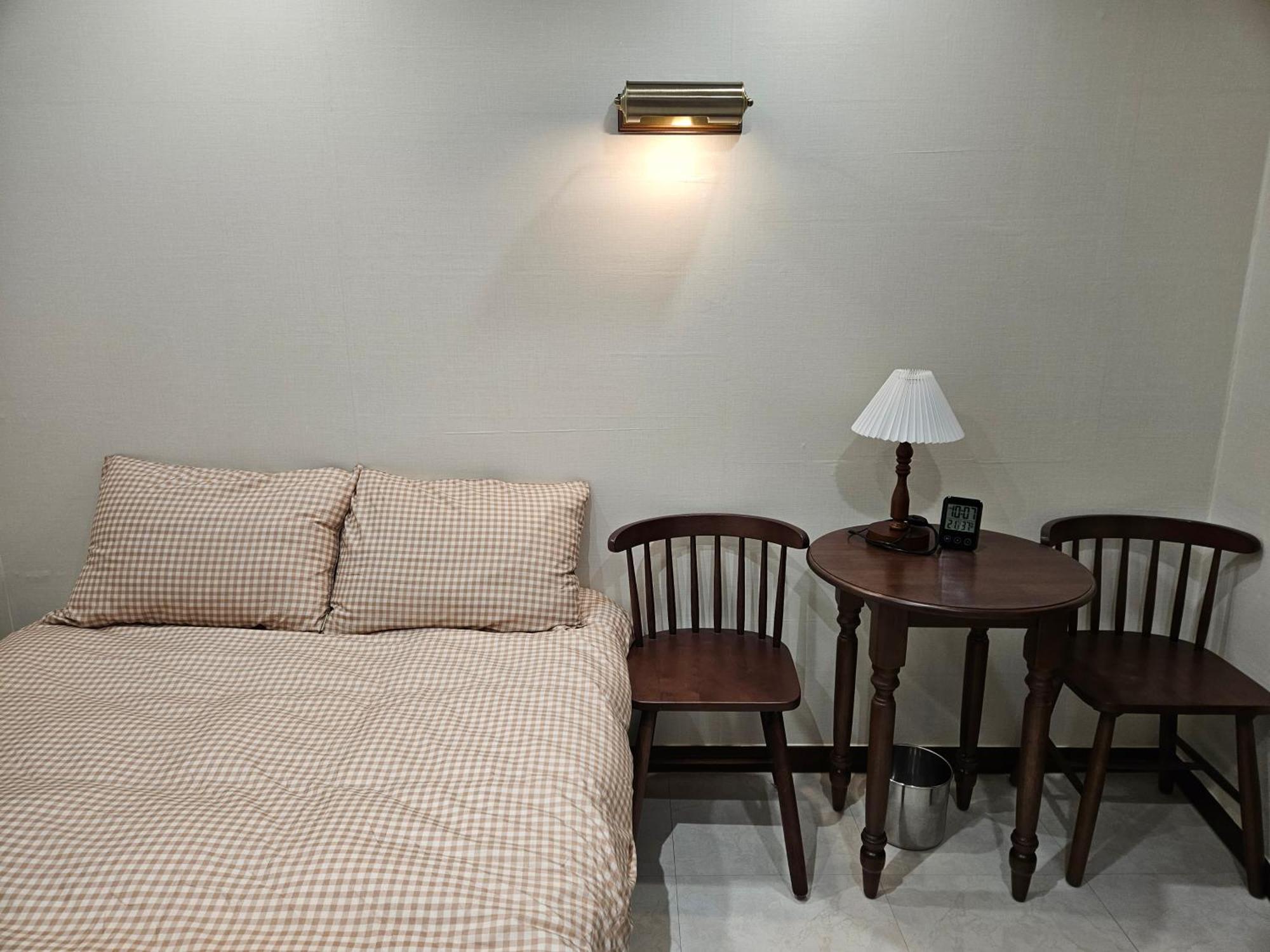 8 Hotel Seul Esterno foto